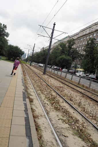 Hezké sloupy tramvajového vedení