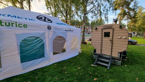 Pojízdná sauna s převlékárnou