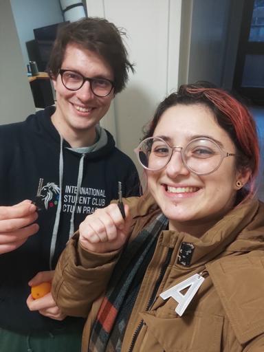 Předání klíčů nové spolubydlící Yasmini!