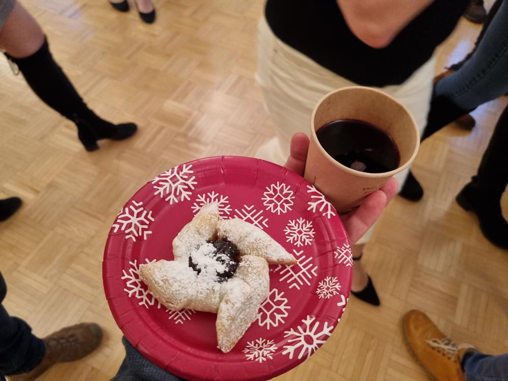 Svařák a joulutorttu
